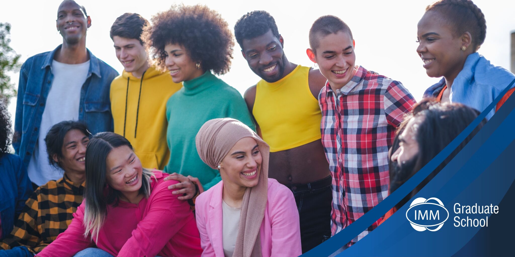 cultural-sensitivity-in-marketing-diverse-team-discussing-marketing-strategy 